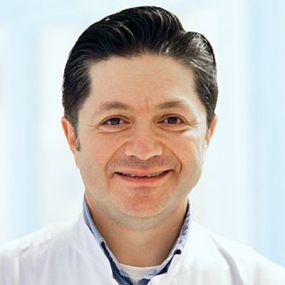 Dr. - Farman Hedayat - Wirbelsäulenchirurgie - 